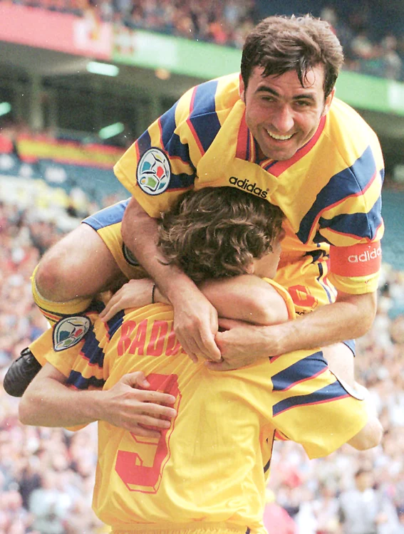 Hagi sărbătorea în stil propriu reuşitele de la naţională