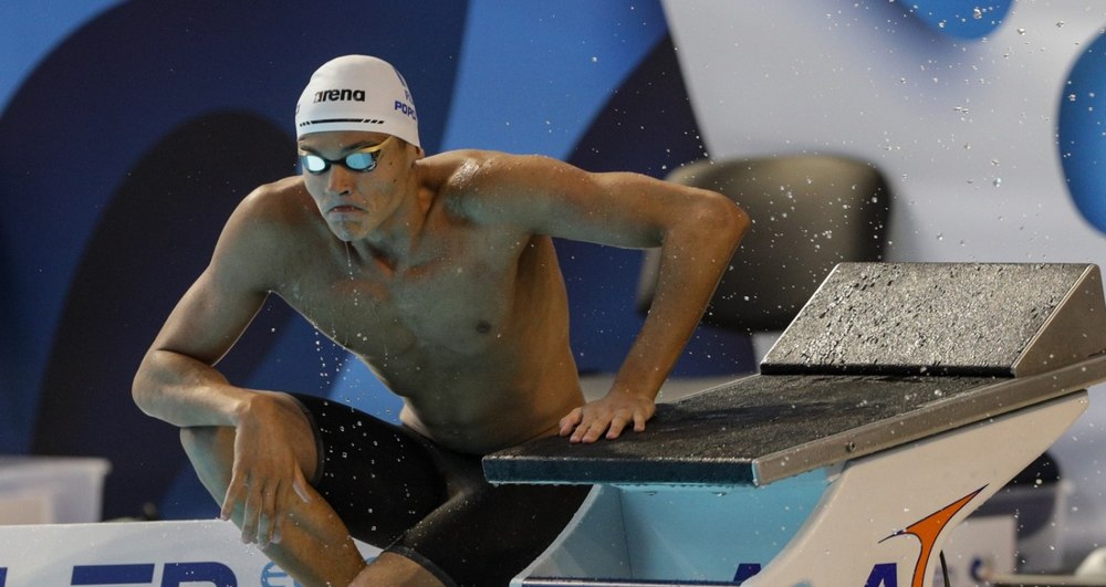 David Popovici e de neoprit. L-a spulberat pe campionul olimpic! Semne bune anul are