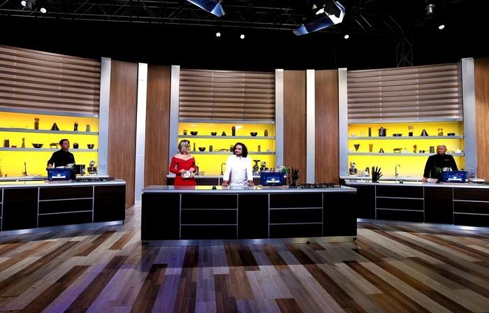 Bontea, Dumitrescu și Scărlătescu se luptă pentru prima amuletă: