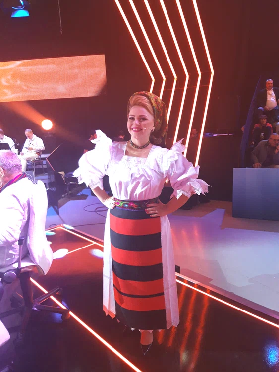 Cornelia Lupu Rednic, mai slabă cu 7 kg, la filmările pentru "Vedeta Populară"