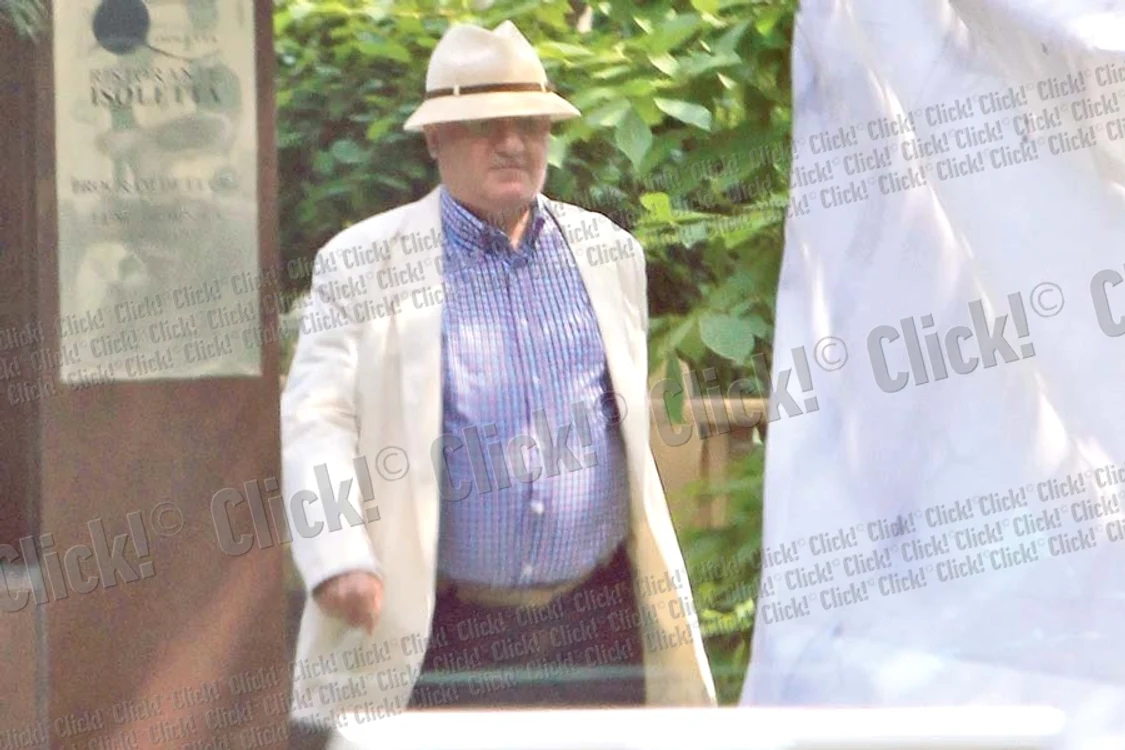 Cristi Borcea şi Mitică Dragomir  au discutat în Parcul Herăstrău  din Capitală despre problemele  cu legea pe care le au (Fotografii: Mihai Ionescu)