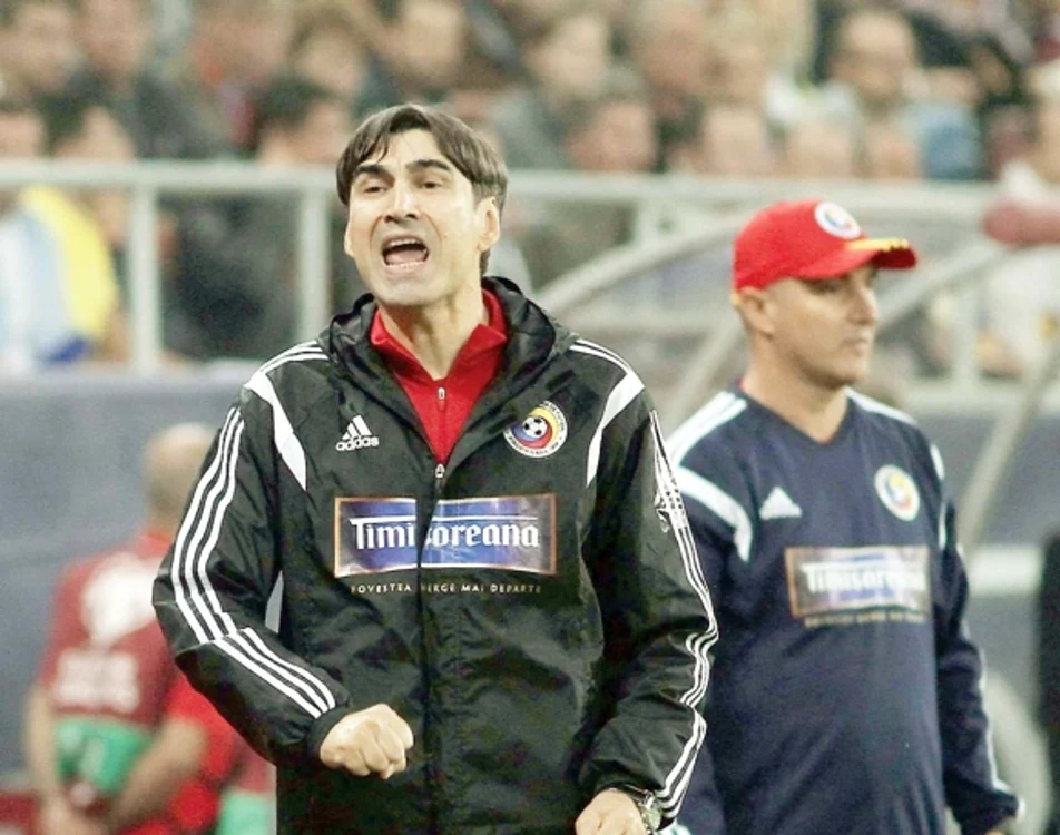 
    Victor Piţurcă  