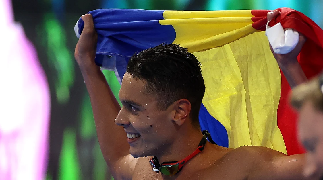 David Popovici, victorios la Mondialele de la Singapore. Foto Getty images