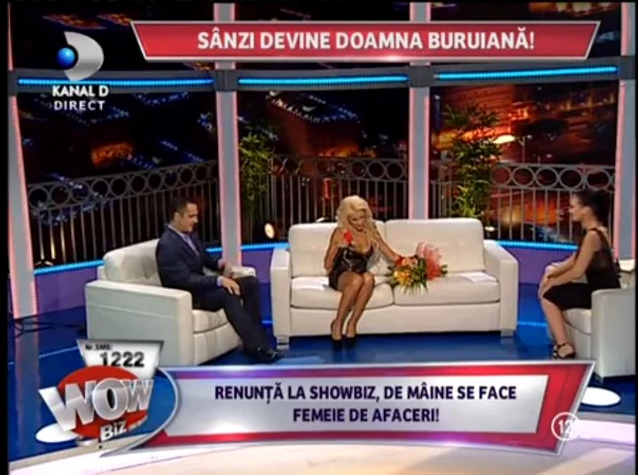 Sânziana a primit flori de la Mădălin Ionescu şi Andreea Mantea, cu ocazia zilei ei de naştere (captură: WOWbiz- Kanal D)