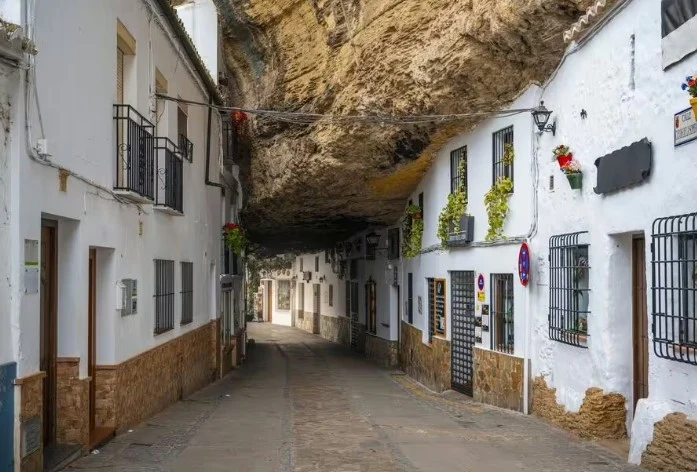 Surpriza turistică a Europei: destinația care a depășit Parisul și a devenit lider la numărul de vizitatori