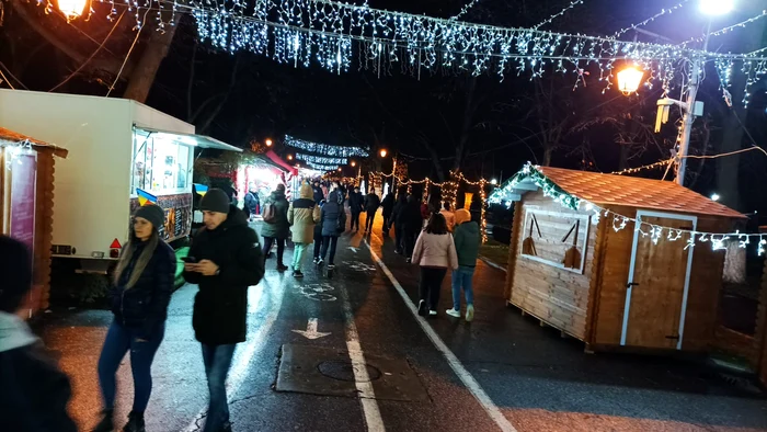 Comercianții au închiriat peste 30 de căsuțe. FOTO Iulian Bunilă