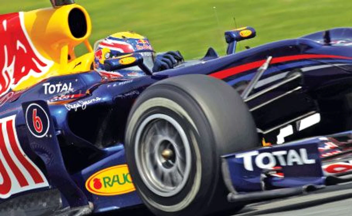 
    Mark Webber pleacă din pole-position în Marele Premiu al Turciei.  