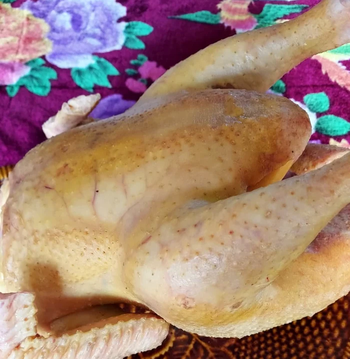De Lăsata Secolui se mănâncă rasol de găină FOTO: Ecaterina Hulea