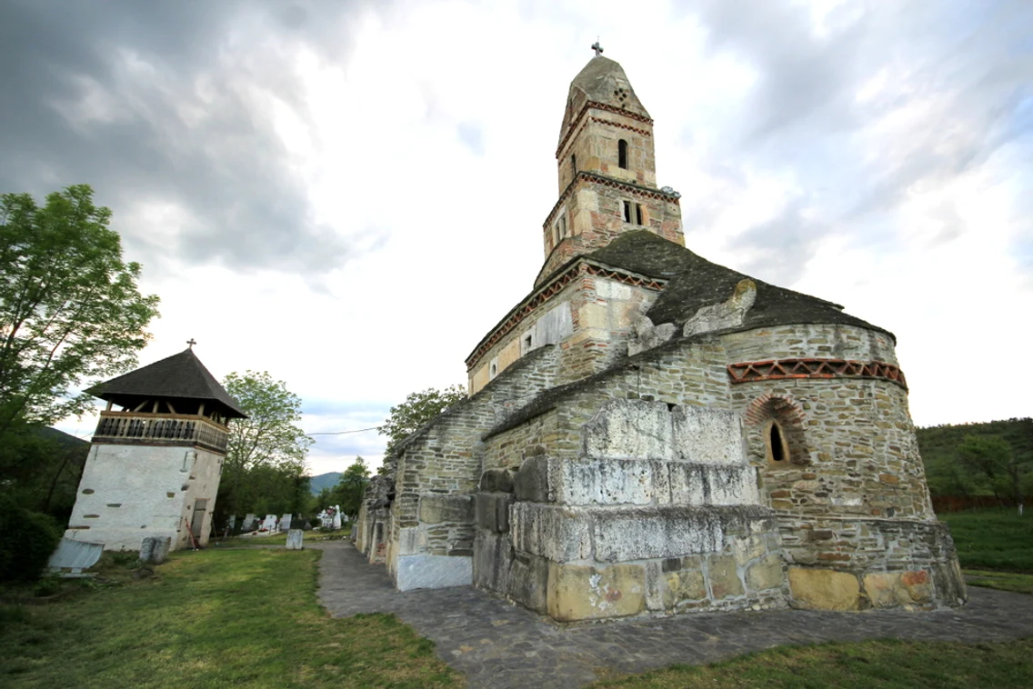 Biserica medievală din Densus  Foto Daniel Guță (4) JPG