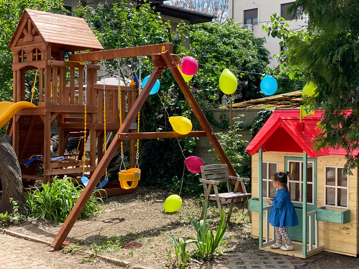 Universul plin de culoare al Ritei