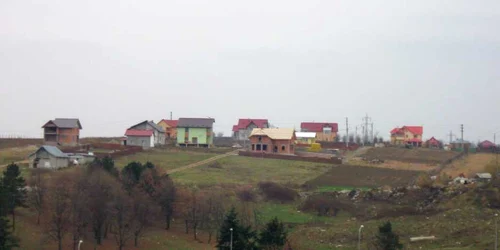 Jumătate dintre casele de pe Ocolitor Pacea sunt construite ilegal 