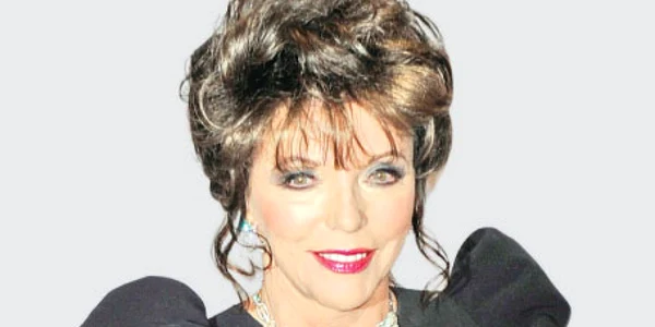 Joan Collins le ia „la trei păzeşte“ pe frumoasele din Cetatea Filmului