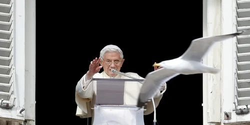 Papa Benedict FOTO Reuters