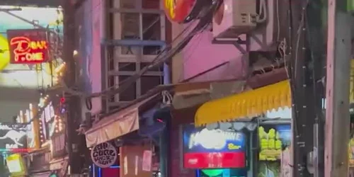 turist rus batut de 2 britanici video daily mail mp4 thumbnail png