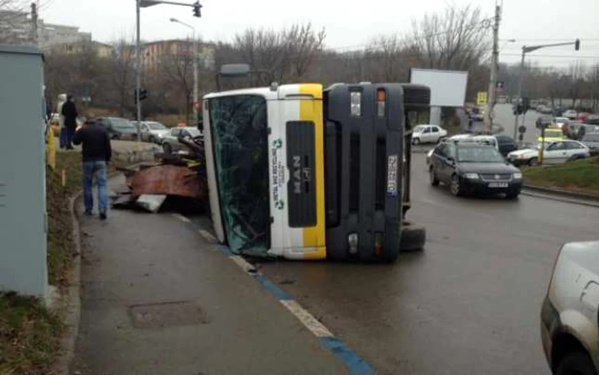 Şoferul vinovat de producerea accidentului a fost amendat