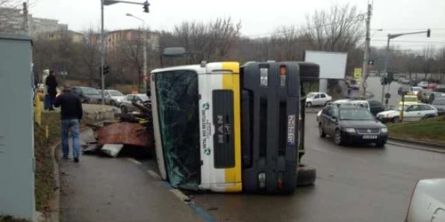 Şoferul vinovat de producerea accidentului a fost amendat