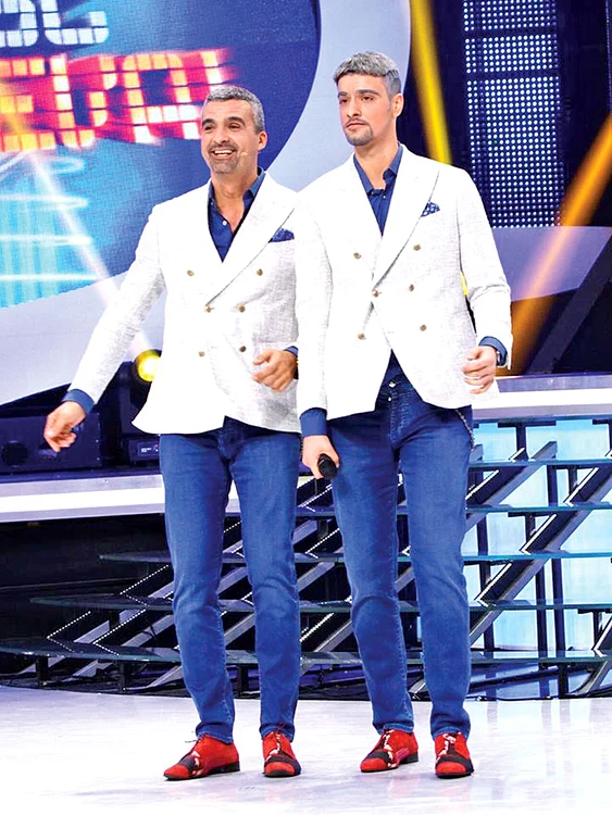 Aurelia  Temișan  (1,93 metri). Liviu  Teodorescu (1,98 metri)