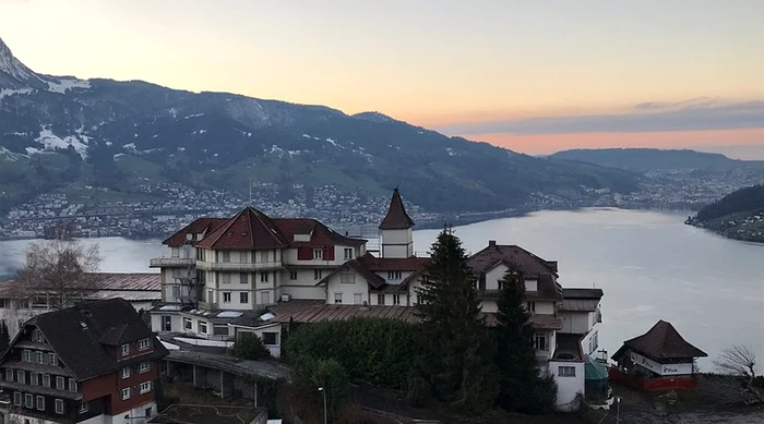 Hotelul a fost abandonat vreme de 16 ani / foto: Tripadvisor