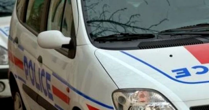 Tânărul a fost găsit mort în apartament