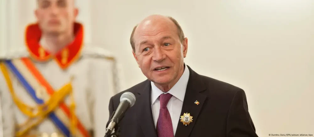 Cum ar rezolva Băsescu ecuația crizei PSD