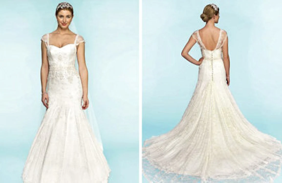 Forma decolteului a fost aleasă de 44% din femeile care şi-au exprimat preferinţele în cadrul unui chestionar online FOTO www.bridesmagazine.co.uk