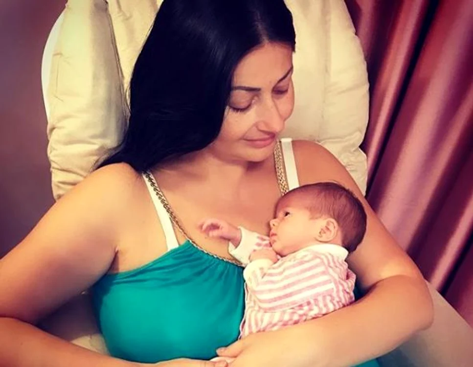 
    Gabriela Cristea ar putea întâmpina complicații în timpul nașterii dacă doctorii nu aleg o dată favorabilă în care vedeta să aducă pe lume fetița ei și a lui Tavi ClondaFoto Instagram  