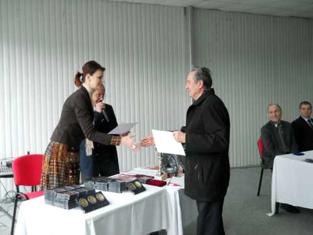 Leon Muntean îşi primeşte medalia de aur la Salonul Pro Invent 2012