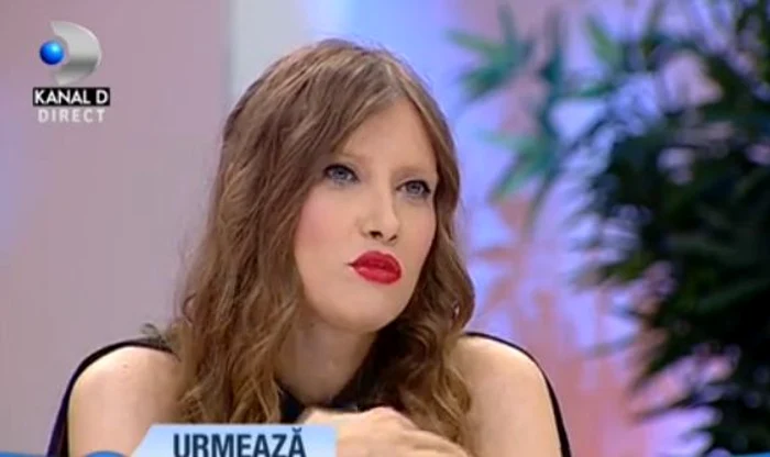 Iulia Albu, la emisiunea lui Teo Trandafir. (captură Kanal D)