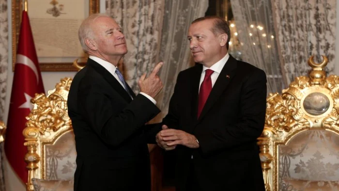 Preşedintele Biden (la vremea aceea, în 2016, era încă vicepreşedintele SUA) împreună cu preşedintele Recep Tayyip Erdogan la Palatul Yildiz Mabeyn, Istanbul, Turcia, 23 ianuarie 2016 - (poză Getty)