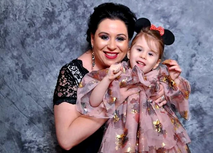 Oana Roman este mămica unei fetiţe, în vârstă de 3 ani şi jumătate foto: arhivă personală