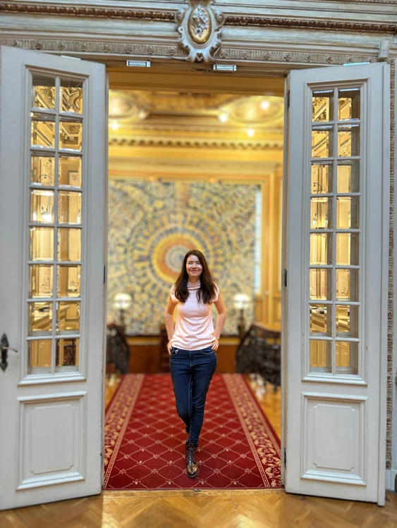 Actrița și regizoarea Alina Grigore, Ambasadoare Teach for Romania