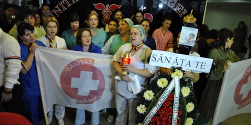 Greva de avertisment a medicilor la Floreasca FOTO Andrada Floria