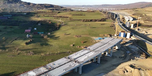 Șantier Autostrada Sibiu Pitești, viaductul Boița Foto Daniel Guță ADEVĂRUL (15) jpg