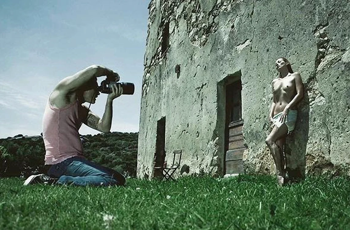 moss topless1 jpeg
