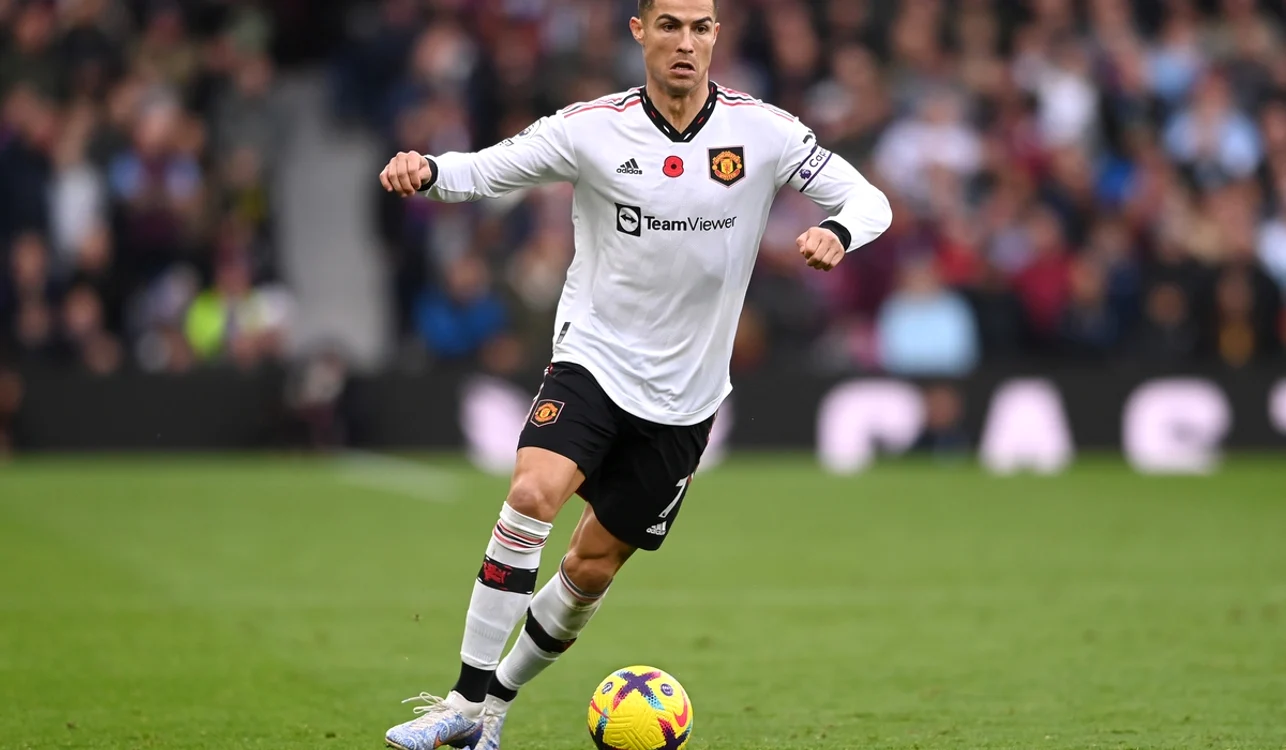 Cristiano Ronaldo ar vrea să plece cât mai repede de la Manchester United (FOTO: Getty Images)