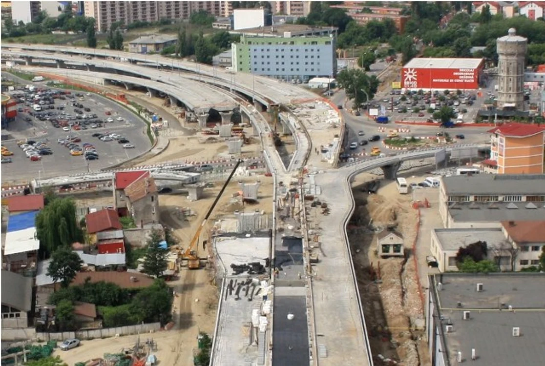 
    Pasajul va fi prevăzut cu o staţie de tramvai acoperită  