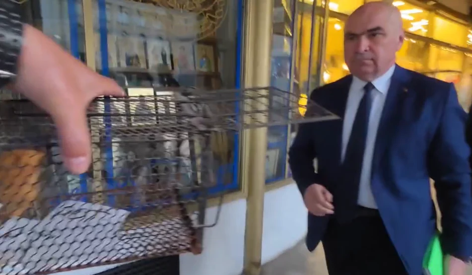 Motivul pentru care Marian Ceaușescu l-a urmărit pe Ilie Bolojan cu o cușcă pe stradă. Reacția premierului