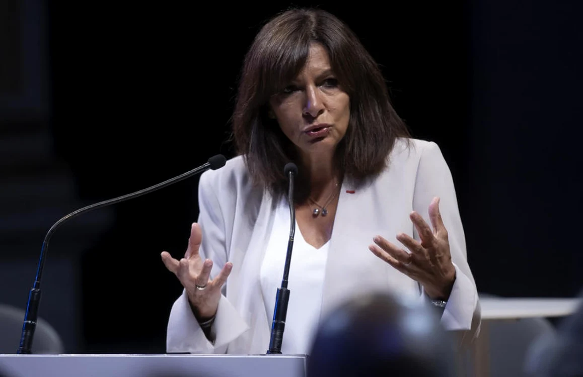 Primarul Parisuli, Anne Hidalgo