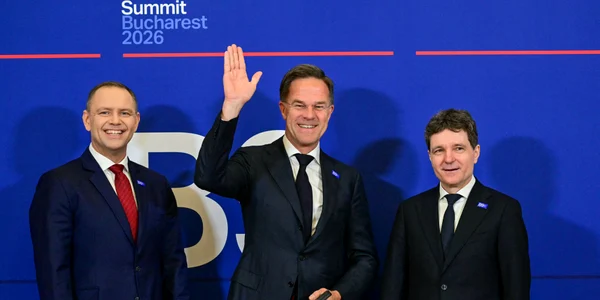 Nicușor Dan, Mark Rutte și Karol Nawrocki la Summitul B9 FOTO AFP