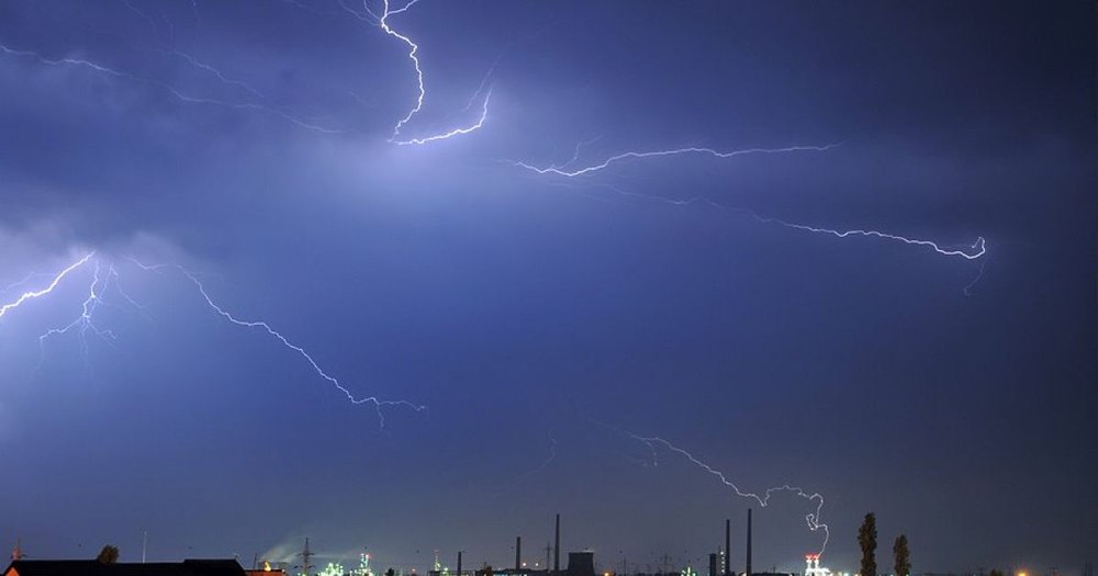 Prognoza meteo. Ziua de 13 iunie, caracterizată prin temperaturi scăzute și furtuni. Regiunile afectate