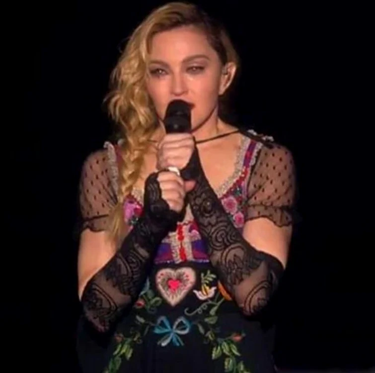 Madonna Stockholm tribut atentat Paris jpeg