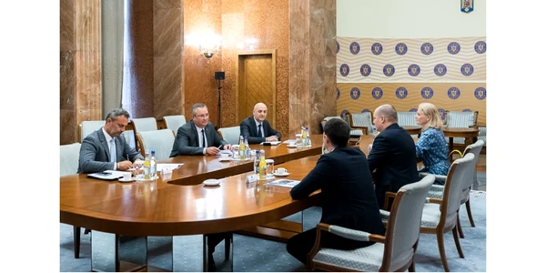 Întâlnirea premierului Nicolae-Ionel Ciucă cu o delegație a Fondului Proprietatea FOTO: gov.ro