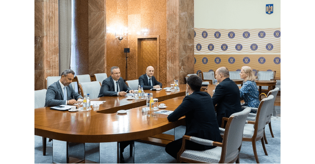 Premierul Nicolae Ciucă a primit, la Palatul Victoria, delegația Fondului Proprietatea