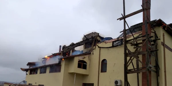 Incendiu manastire 23 August