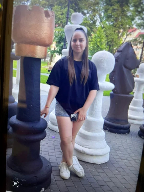O fată de 14 ani a dispărut în Târgoviște FOTO IPJ Dâmbovița