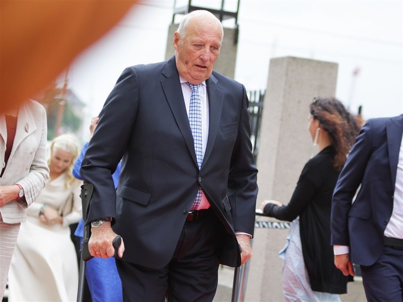Regele Harald al V-lea al Norvegiei a murit la vârsta de 89 de ani. Prințul Haakon urmează să îi succeadă