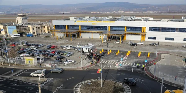 Sens giratoriu Aeroport Cluj foto Remus Florescu 