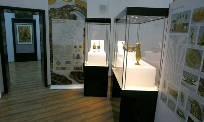 Expoziția «Aurul și argintul antic al României», deschisă la Muzeul Vasile Pârvan din Bârlad / VIDEO jpeg