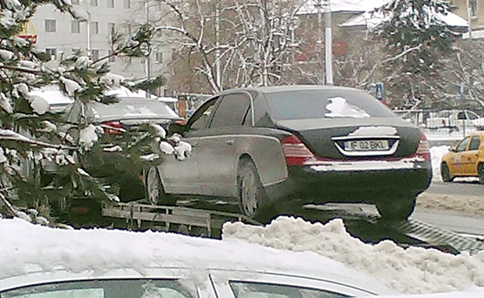 Maybachul lui Gigi, ridicat de Poliţie