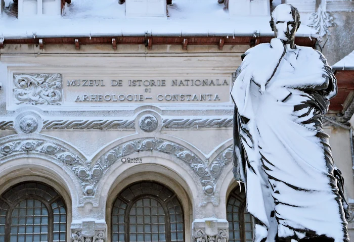 Statuia lui Ovidius FOTO Ovidiu Oprea